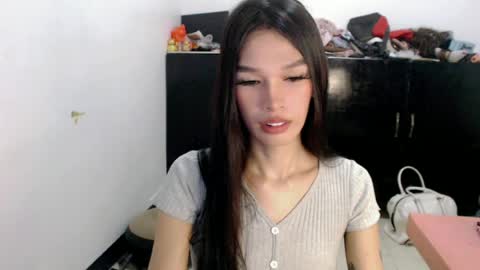 Snapshot of ur_asianbabexxx chatting on May 6, 2026, 10:20 am ur_asianbabexxx online show from May 6, 2026, 10:20 am