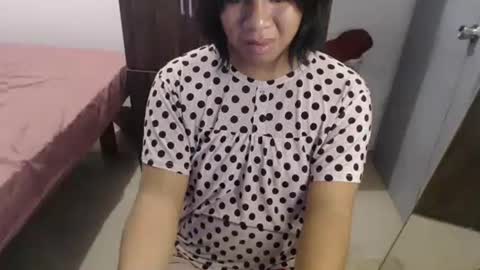 Snapshot of ur_cutiesthotasianxx chatting on March 11, 2026, 2:01 pm Vee online show from March 11, 2026, 2:01 pm