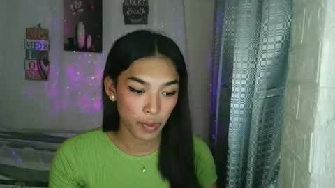 Snapshot of ur_dazzlingmorenaxx chatting on November 20, 2025, 2:12 am ur_dazzlingmorenaxx online show from November 20, 2025, 2:12 am