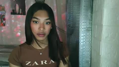 Snapshot of ur_dazzlingmorenaxx chatting on December 1, 2025, 3:00 am ur_dazzlingmorenaxx online show from December 1, 2025, 3:00 am