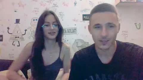 ur fave couplee online show from May 25, 2026, 6:25 pm
