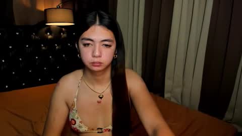 Snapshot of ur_girl_dwalker chatting on March 12, 2026, 4:51 am ur_girl_dwalker online show from March 12, 2026, 4:51 am