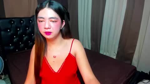 ur_girl_dwalker online show from June 9, 2026, 5:19 am