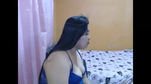 ur_hotsexymaria online show from May 21, 2026, 3:24 am