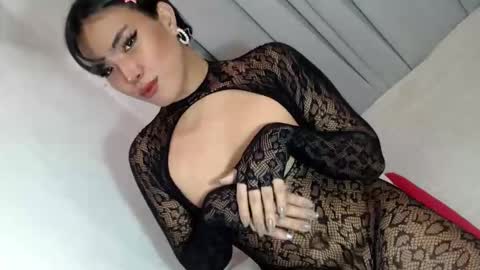 Snapshot of ur_krissyxxx chatting on April 5, 2026, 12:52 am kriss online show from April 5, 2026, 12:52 am