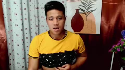 Snapshot of ur_pinoydave chatting on December 21, 2024, 2:15 pm Dave online show from December 21, 2024, 2:15 pm