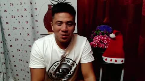 Snapshot of ur_pinoydave chatting on December 25, 2024, 7:02 pm Dave online show from December 25, 2024, 7:02 pm