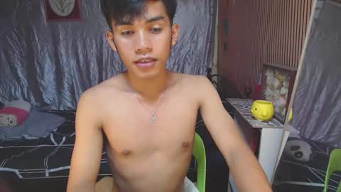 ur_shan21 online show from November 8, 2025, 9:31 am