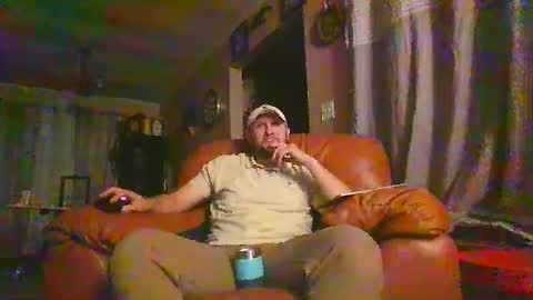 Snapshot of ur_zaddy4now chatting on February 3, 2025, 4:14 am ur_zaddy4now online show from February 3, 2025, 4:14 am