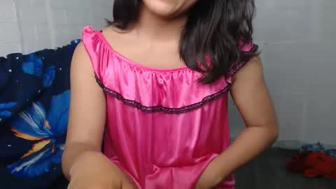 Snapshot of urasian_dreamgirl69 chatting on November 5, 2025, 4:45 am bela online show from November 5, 2025, 4:45 am