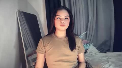 Snapshot of urasian_france69 chatting on January 6, 2026, 2:26 am FRANCINE cum with me in pvt or pwrd online show from January 6, 2026, 2:26 am