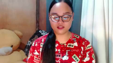 Snapshot of urasian_hotchix69 chatting on November 19, 2025, 12:54 am Lycah online show from November 19, 2025, 12:54 am