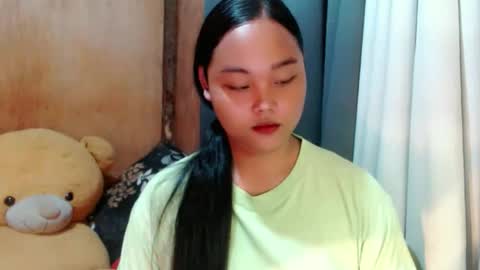 Snapshot of urasian_hotchix69 chatting on November 21, 2025, 1:59 am Lycah online show from November 21, 2025, 1:59 am