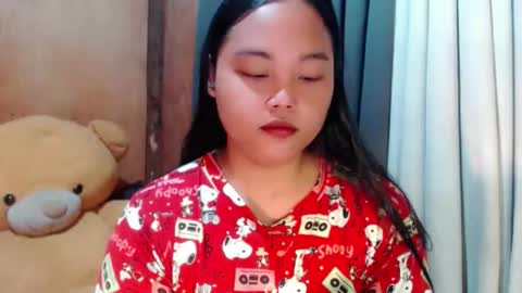 Snapshot of urasian_hotchix69 chatting on November 25, 2025, 2:55 am Lycah online show from November 25, 2025, 2:55 am