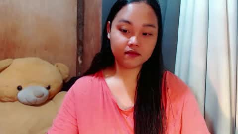 Snapshot of urasian_hotchix69 chatting on November 28, 2025, 9:39 pm Lycah online show from November 28, 2025, 9:39 pm