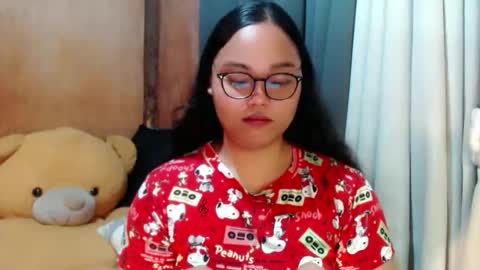 Snapshot of urasian_hotchix69 chatting on December 3, 2025, 9:46 pm Lycah online show from December 3, 2025, 9:46 pm
