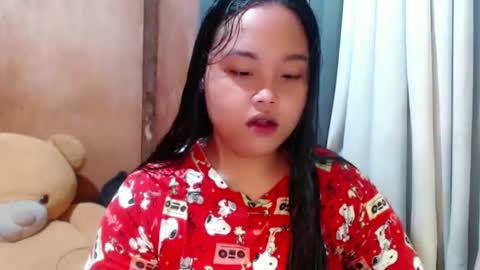 Snapshot of urasian_hotchix69 chatting on December 17, 2025, 10:54 am Lycah online show from December 17, 2025, 10:54 am