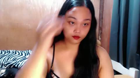 Snapshot of urasian_hotchix69 chatting on February 28, 2026, 6:53 pm Lycah online show from February 28, 2026, 6:53 pm