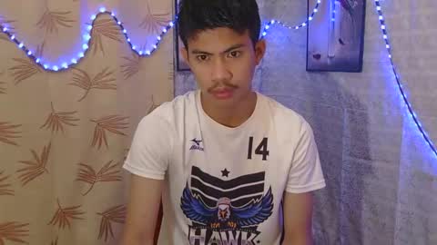 Snapshot of urasian_justin chatting on September 22, 2025, 4:14 am urasian_justin online show from September 22, 2025, 4:14 am