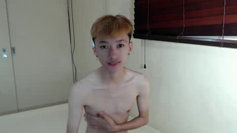 urasian_ladyboyxxx online show from May 7, 2026, 10:31 am
