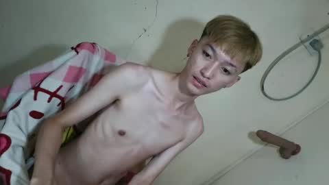 urasian_ladyboyxxx online show from May 25, 2026, 5:19 pm