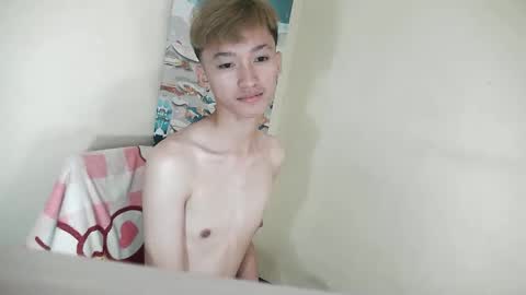 urasian_ladyboyxxx online show from May 27, 2026, 1:57 am