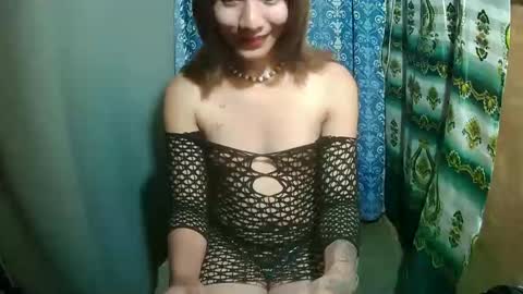 Snapshot of urasian_leamae chatting on February 12, 2026, 2:45 pm Your Angel online show from February 12, 2026, 2:45 pm