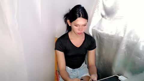 Snapshot of urasian_prettyjane chatting on January 8, 2026, 1:19 am Jane online show from January 8, 2026, 1:19 am