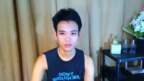 Snapshot of urasiancumboix2 chatting on November 1, 2025, 3:52 am urasiancumboix2 online show from November 1, 2025, 3:52 am