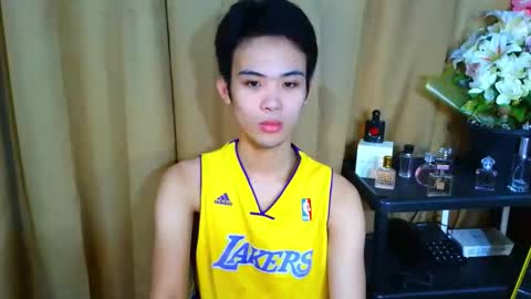 Snapshot of urasiancumboix2 chatting on November 18, 2025, 12:05 am urasiancumboix2 online show from November 18, 2025, 12:05 am