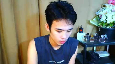 Snapshot of urasiancumboix2 chatting on November 22, 2025, 11:37 pm urasiancumboix2 online show from November 22, 2025, 11:37 pm
