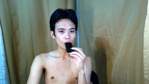 Snapshot of urasiancumboix2 chatting on April 21, 2026, 9:48 am urasiancumboix2 online show from April 21, 2026, 9:48 am