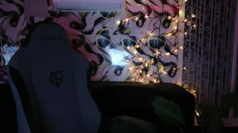 Snapshot of urasiandreamgirlxxx chatting on March 9, 2026, 2:48 am jess online show from March 9, 2026, 2:48 am