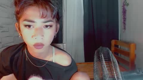 Snapshot of urasianyana chatting on April 1, 2026, 2:23 am urasianyana online show from April 1, 2026, 2:23 am