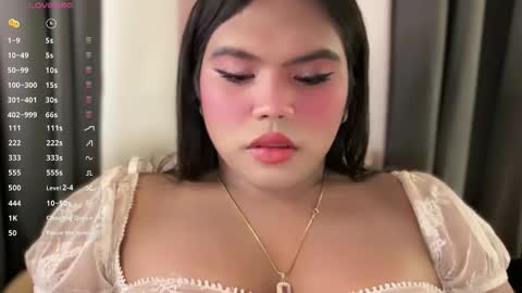 Snapshot of urbabysofia0305 chatting on April 19, 2026, 4:50 pm Sofia online show from April 19, 2026, 4:50 pm