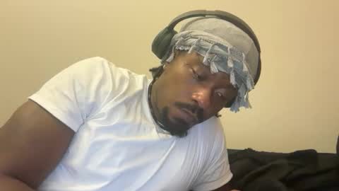 urbandick5 online show from November 3, 2025, 2:13 am