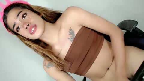 Haley Mhate online show from February 22, 2025, 5:13 pm