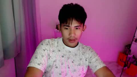 Snapshot of urcutie_asianboy chatting on March 12, 2026, 12:44 pm KEN online show from March 12, 2026, 12:44 pm