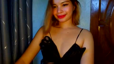Snapshot of urcutiepiegirl chatting on July 26, 2026, 5:04 am urcutiepiegirl online show from July 26, 2026, 5:04 am