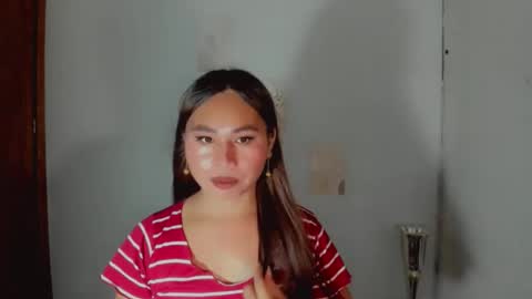 trixie tan online show from November 26, 2025, 10:16 am