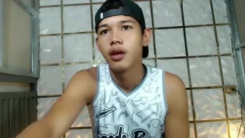 Snapshot of urdreamboy_clarin chatting on February 13, 2026, 9:33 pm urdreamboy_clarin online show from February 13, 2026, 9:33 pm