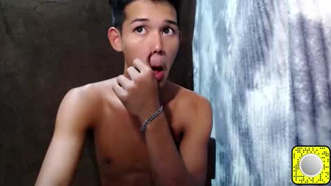 Snapshot of urdreamboy_clarin chatting on April 30, 2026, 4:52 am urdreamboy_clarin online show from April 30, 2026, 4:52 am