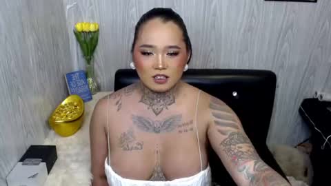 Snapshot of urfabtattooqueen chatting on June 12, 2026, 6:18 pm Maxxie online show from June 12, 2026, 6:18 pm