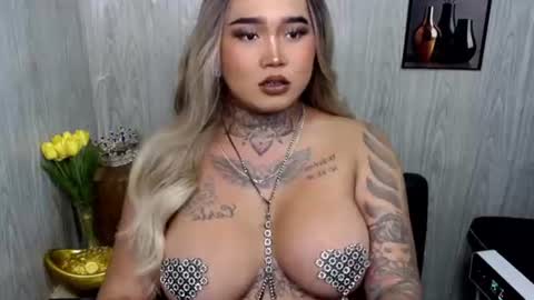 Snapshot of urfabtattooqueen chatting on June 23, 2026, 7:39 am Maxxie online show from June 23, 2026, 7:39 am