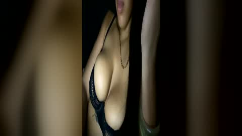 urfantasylanaebony online show from June 18, 2026, 10:52 am