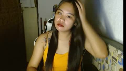 Snapshot of urfynestasian chatting on December 21, 2024, 2:15 pm urfynestasian online show from December 21, 2024, 2:15 pm