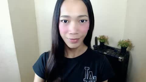 Snapshot of urhot_athena chatting on October 9, 2025, 10:35 am urhot_athena online show from October 9, 2025, 10:35 am
