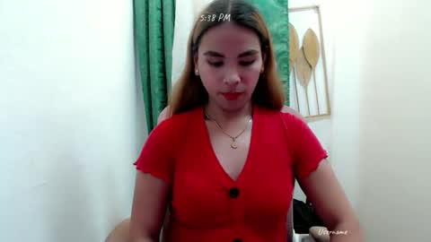 Snapshot of urhotdana chatting on December 19, 2025, 9:38 am Diane online show from December 19, 2025, 9:38 am
