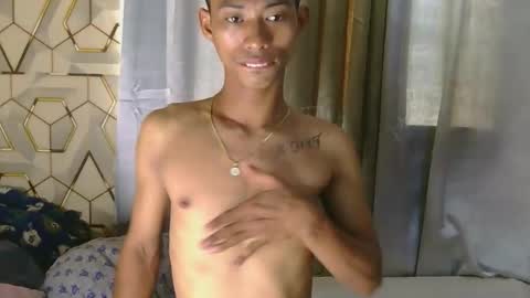 Snapshot of urhotfuckingass chatting on November 9, 2025, 1:37 am richard online show from November 9, 2025, 1:37 am