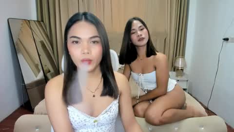 urhotgirl_sexyariela online show from April 8, 2026, 5:02 pm